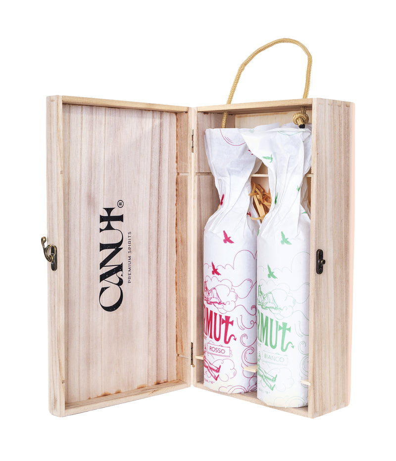Caja de madera + 2 botellas Vermut